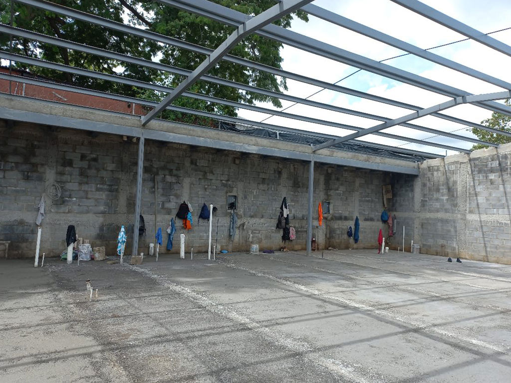 Plaza Cumbres Las Colinas